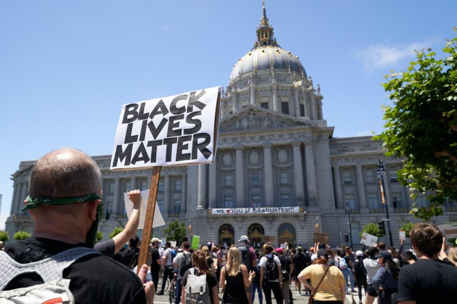 Protesters+in+front+of+City+Hall.+Photo+credit%3A+Mike+Doherty.%0A